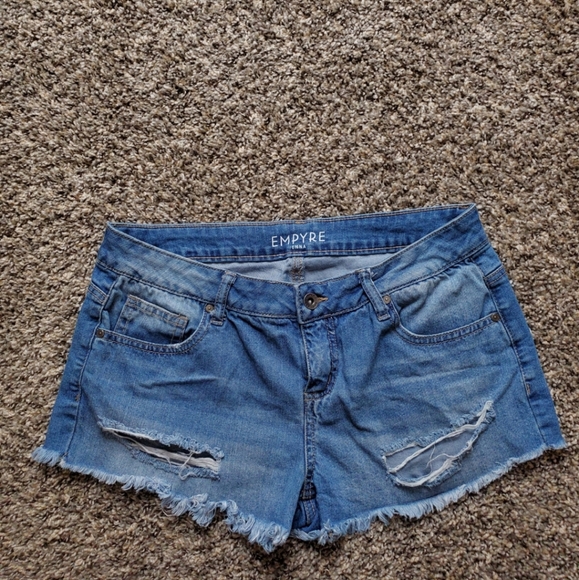 Shorts - Picture 1 of 2